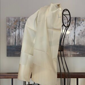 NEW Boselli Italian Sheer Cream Neutral Scarf